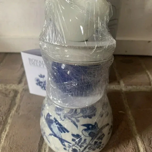 NEW Royal Delft Proud Mary 09 Blue & White Collectible - Astonia - Picture 6 of 9